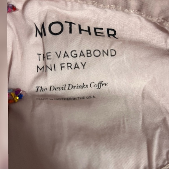 MOTHER Superior The Vagabond
Mini Fray Skirt in Soft Pink Size 27 $198 - Picture 4 of 7